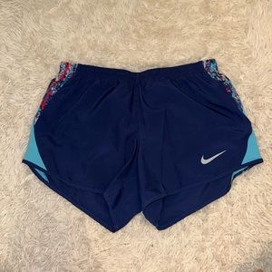 Women’s navy and light blue nike shorts